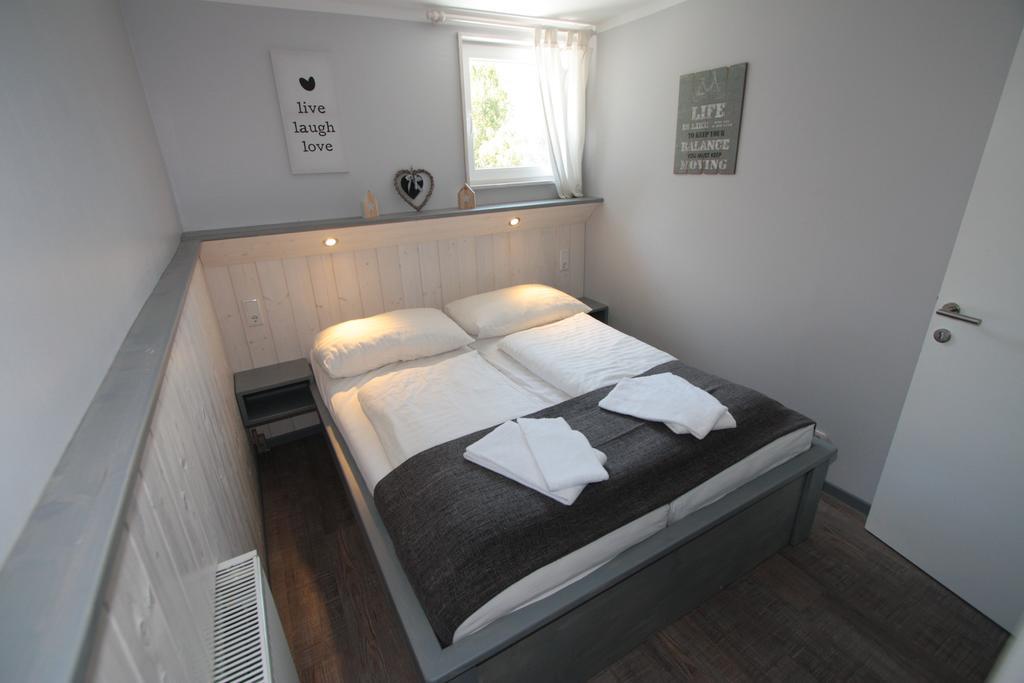 ホテル Ferienanlage Forellenhof Ledenitzen 部屋 写真
